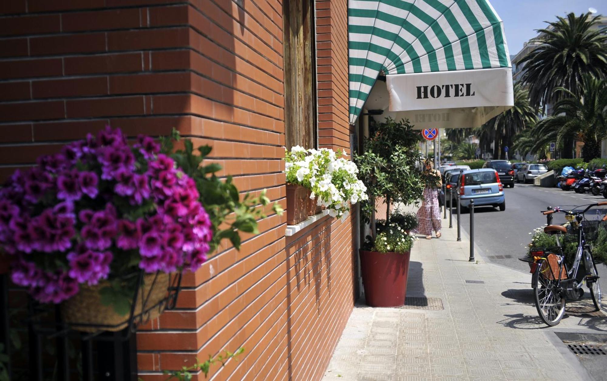Hotel Tigullio Lavagna Exterior photo